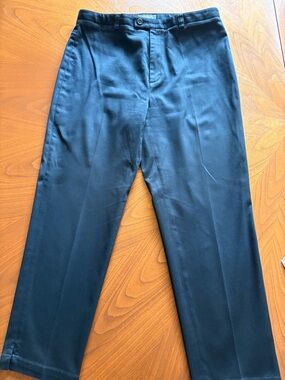 Wide leg pants with pockets and elastic waist in back